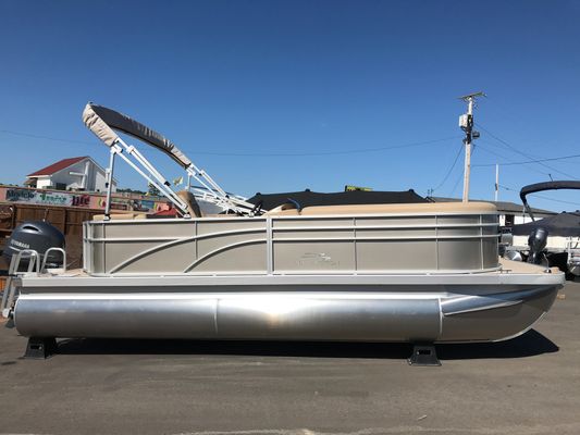 Bennington 21 SLX - main image