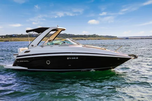 Regal 28 Express image