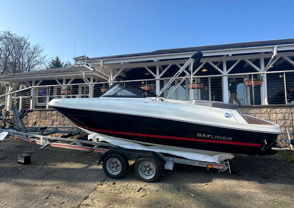 Bayliner VR4-BOWRIDER-I-O image