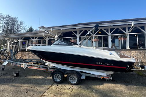 Bayliner VR4-BOWRIDER-I-O image