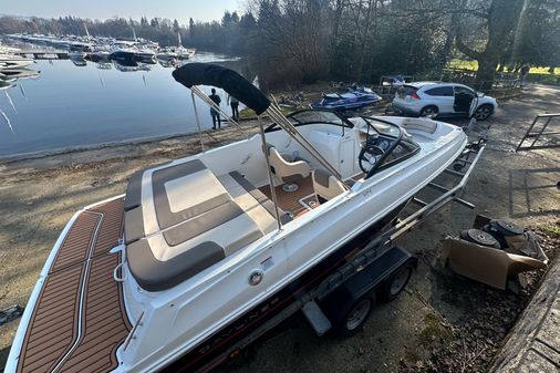 Bayliner VR4-BOWRIDER-I-O image