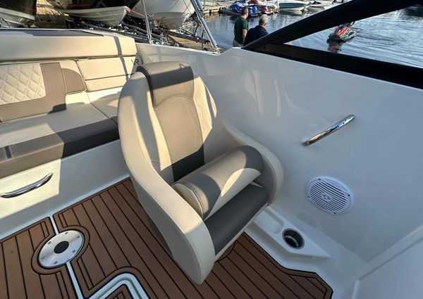 Bayliner VR4-BOWRIDER-I-O image