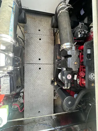 Regal 4080 Flybridge Sedan image