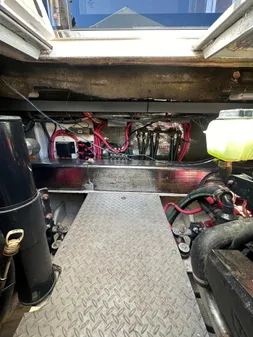 Regal 4080 Flybridge Sedan image