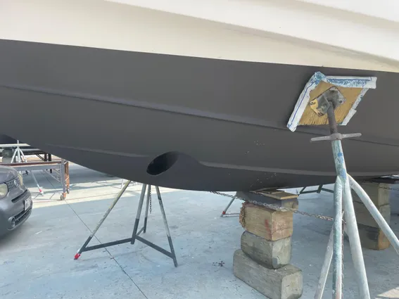 Regal 4080 Flybridge Sedan image