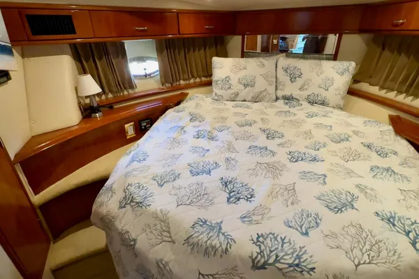 Carver 396 Motor Yacht image