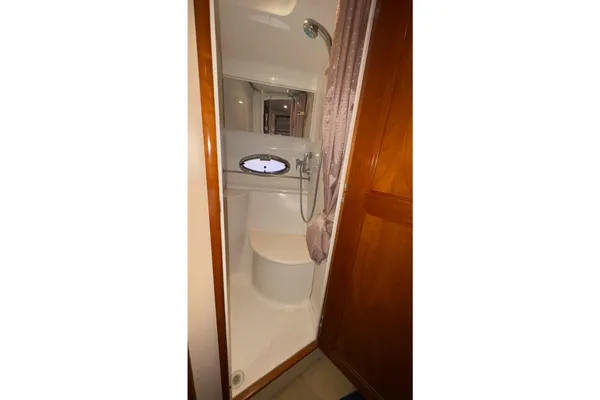 Carver 396 Motor Yacht image