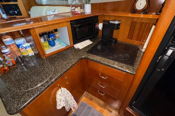 Carver 396 Motor Yacht image