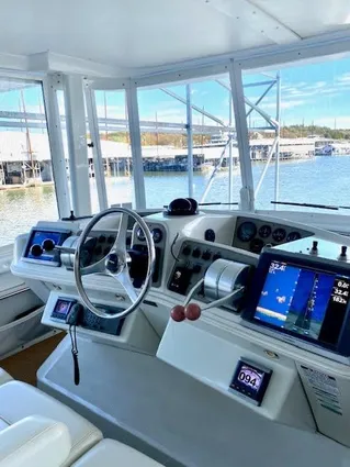 Carver 456 Aft Cabin Motor Yacht image