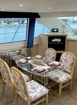 Carver 456 Aft Cabin Motor Yacht image