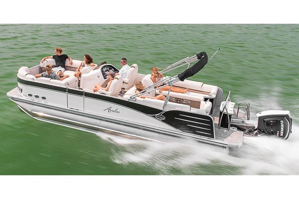 Avalon Catalina Platinum Quad Lounge - 27' - main image