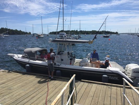 Boston Whaler 26 Outrage - main image