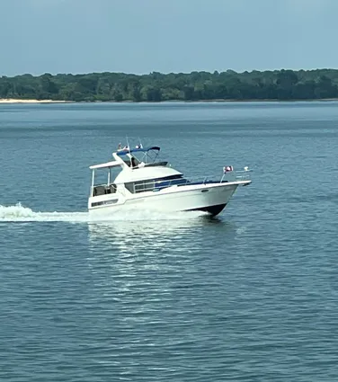 Carver 350 Aft Cabin Motor Yacht image