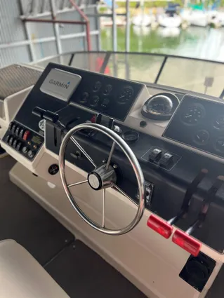 Carver 350 Aft Cabin Motor Yacht image