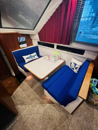 Carver 350 Aft Cabin Motor Yacht image