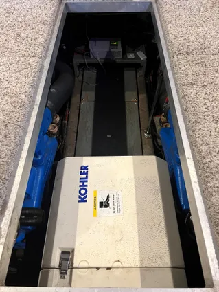 Carver 350 Aft Cabin Motor Yacht image