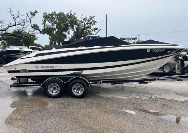 Regal 2200-BOWRIDER image