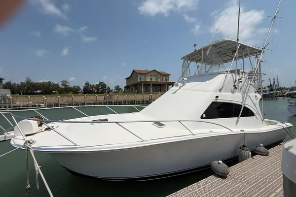 Luhrs 36 Convertible image