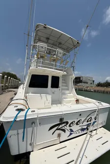 Luhrs 36 Convertible image