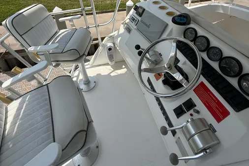 Luhrs 36 Convertible image