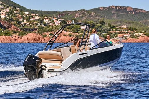 Quicksilver ACTIV-675-BOWRIDER image