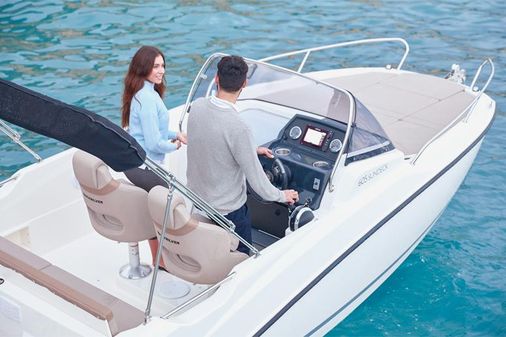 Quicksilver ACTIV-605-SUNDECK image