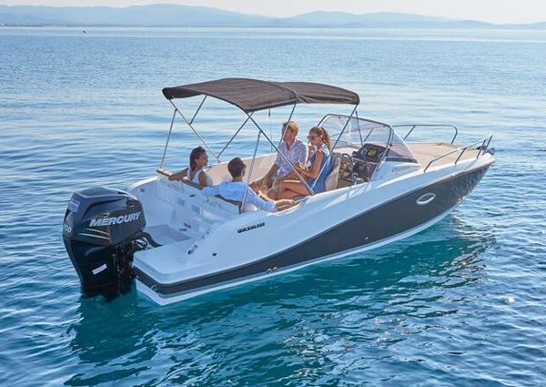 Quicksilver ACTIV-675-SUNDECK image