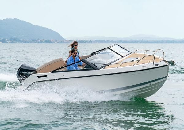 Quicksilver ACTIV-675-CRUISER image