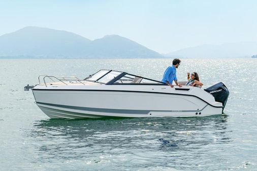 Quicksilver ACTIV-675-CRUISER image