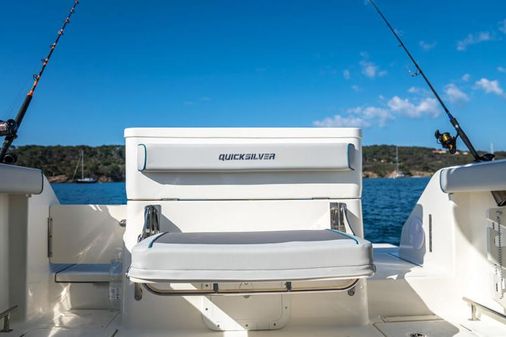 Quicksilver 705-PILOTHOUSE image