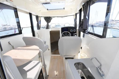 Quicksilver 805-PILOTHOUSE image