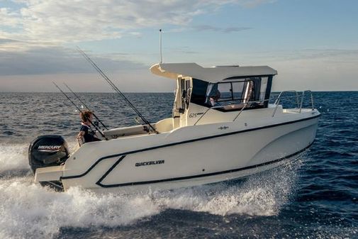 Quicksilver 625-PILOTHOUSE image