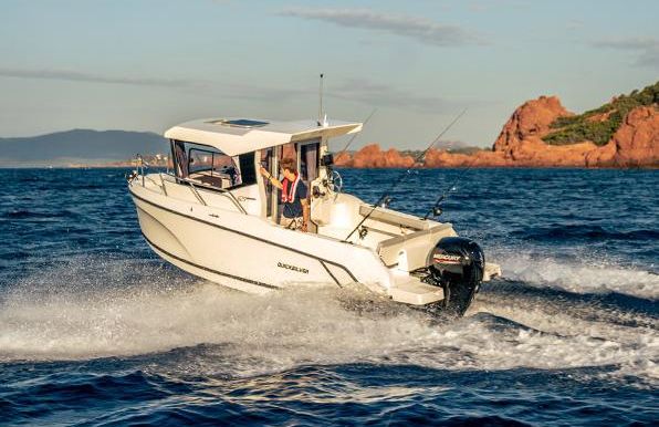 2024 Quicksilver 625 Pilothouse