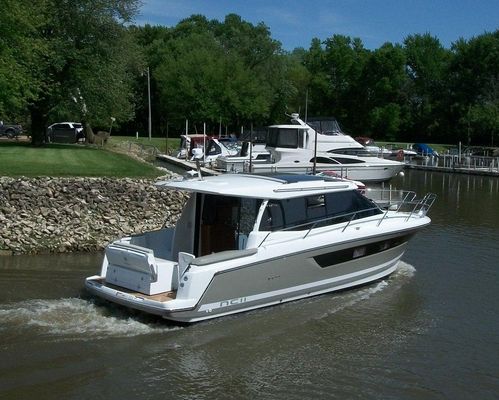 Jeanneau NC 11 - main image