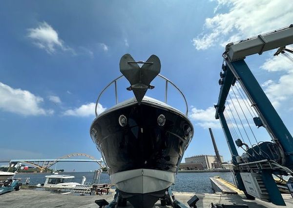 Crownline 325-SCR image