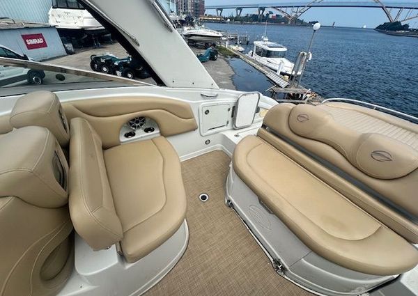 Crownline 325-SCR image