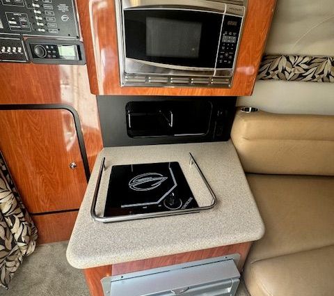 Crownline 325-SCR image