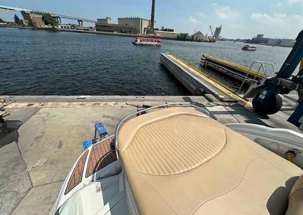 Crownline 325-SCR image