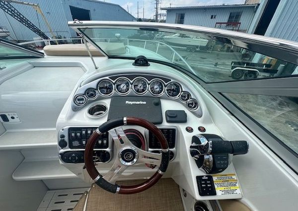 Crownline 325-SCR image