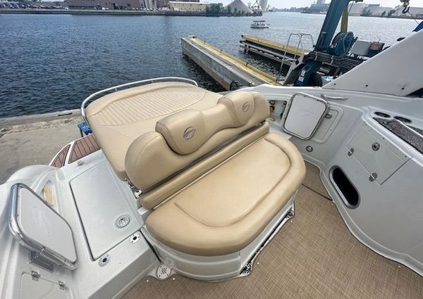 Crownline 325-SCR image