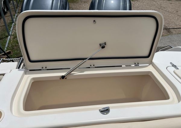 Grady-white FREEDOM-275 image