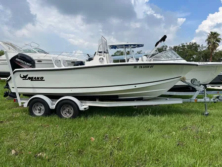 Mako 184-CENTER-CONSOLE image