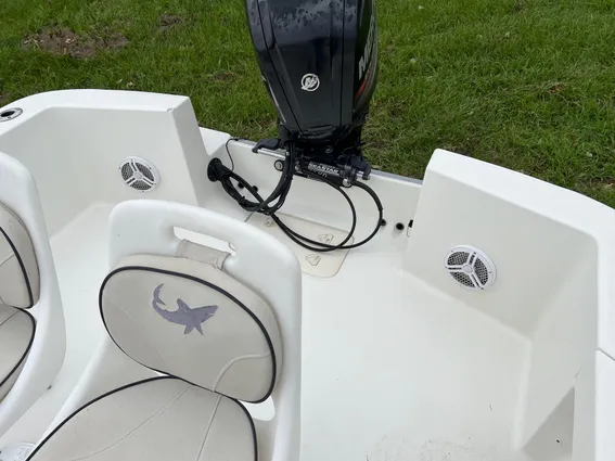 Mako 184-CENTER-CONSOLE image