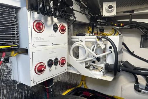 Cruisers Yachts 50 Cantius image