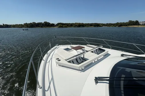 Cruisers Yachts 50 Cantius image