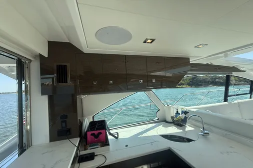 Cruisers Yachts 50 Cantius image