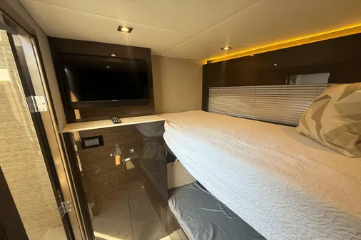 Cruisers Yachts 50 Cantius image