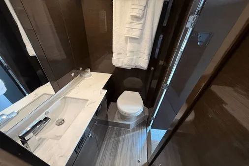 Cruisers Yachts 50 Cantius image