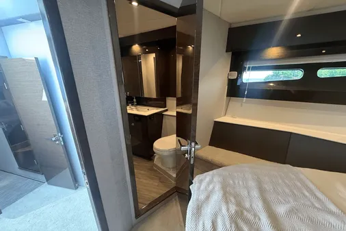 Cruisers Yachts 50 Cantius image