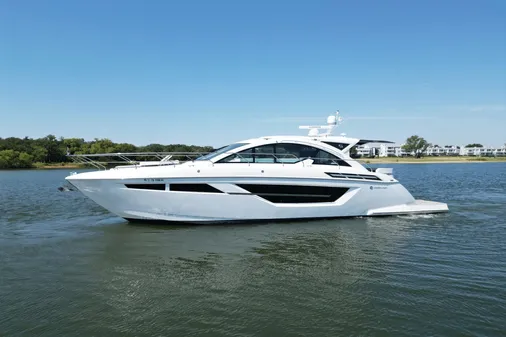 Cruisers Yachts 50 Cantius 